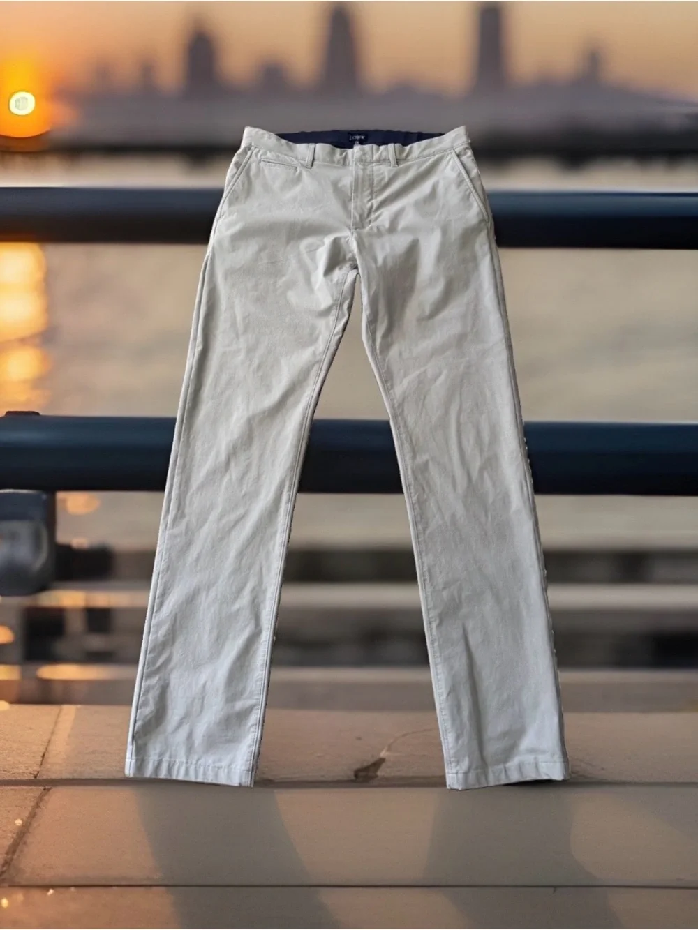 J.Crew Men’s Size W31-L34 Flat Front 484 Slim Tech Pants. Grey. Excellent Cond.